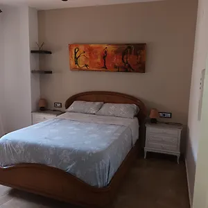 Apartament Piso En El Centro De Con Garaje Incluido Gratis, Grenada